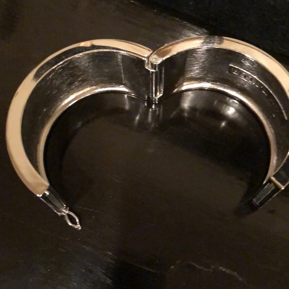 Bangle - Picture 4 of 5